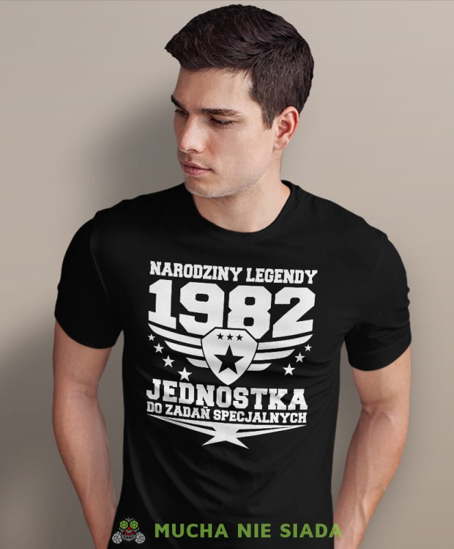narodziny legendy jednostka do zadań specjalnych, czarna męska koszulka urodzinowa, na urodziny, na prezent, fajna koszulka, dla chłopaka, dla męża, mucha nie siada, mns.jpg