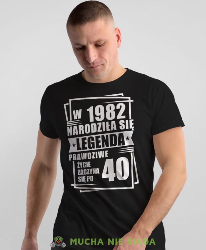 Narodziła się legenda Prawdziwe życie zaczyna się po 20 30 40 50 60 70 80, czarna męska koszulka urodzinowa, na urodziny, na prezent, fajna koszulka, dla chłopaka, dla męża, mucha nie siada, mns.jpg
