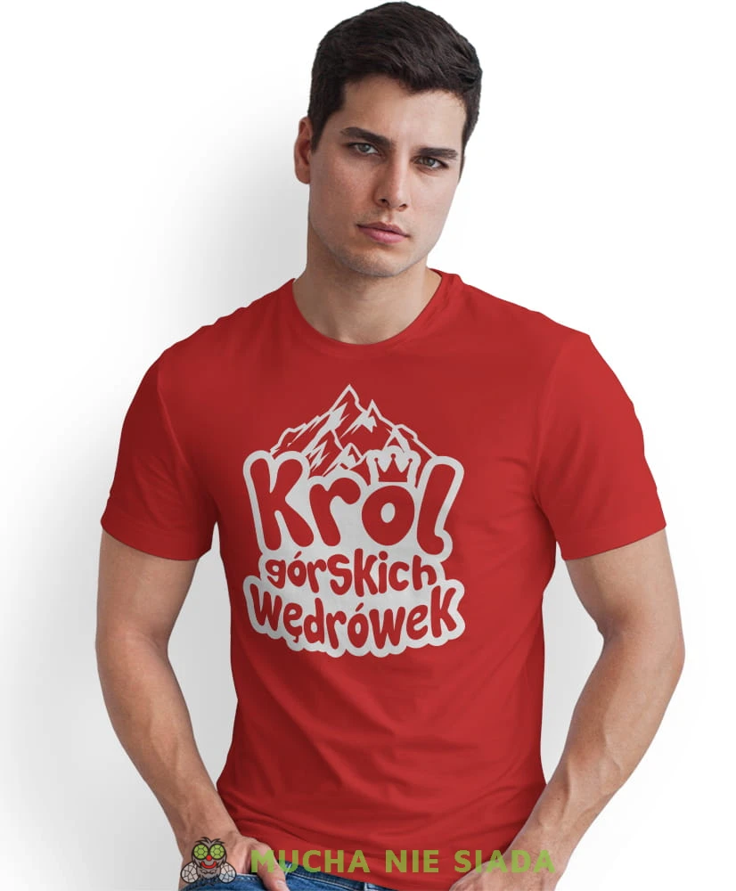 Męska koszulka z nadrukiem - Król górskich wędrówek - Idealna za wypad w góry, czerwona koszulka z nadrukiem, wycieczka w góry, górska wyprawa, T-shirt do miłośników turystyki górskiej, mucha nie siada koszulki.jpg