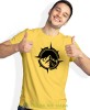 Męska koszulka z nadrukiem - Kompas, góry - Idealna za wypad w góry, żółta koszulka z nadrukiem, wycieczka w góry, górska wyprawa, T-shirt do miłośników turystyki górskiej, mucha nie siada koszulki.jpg