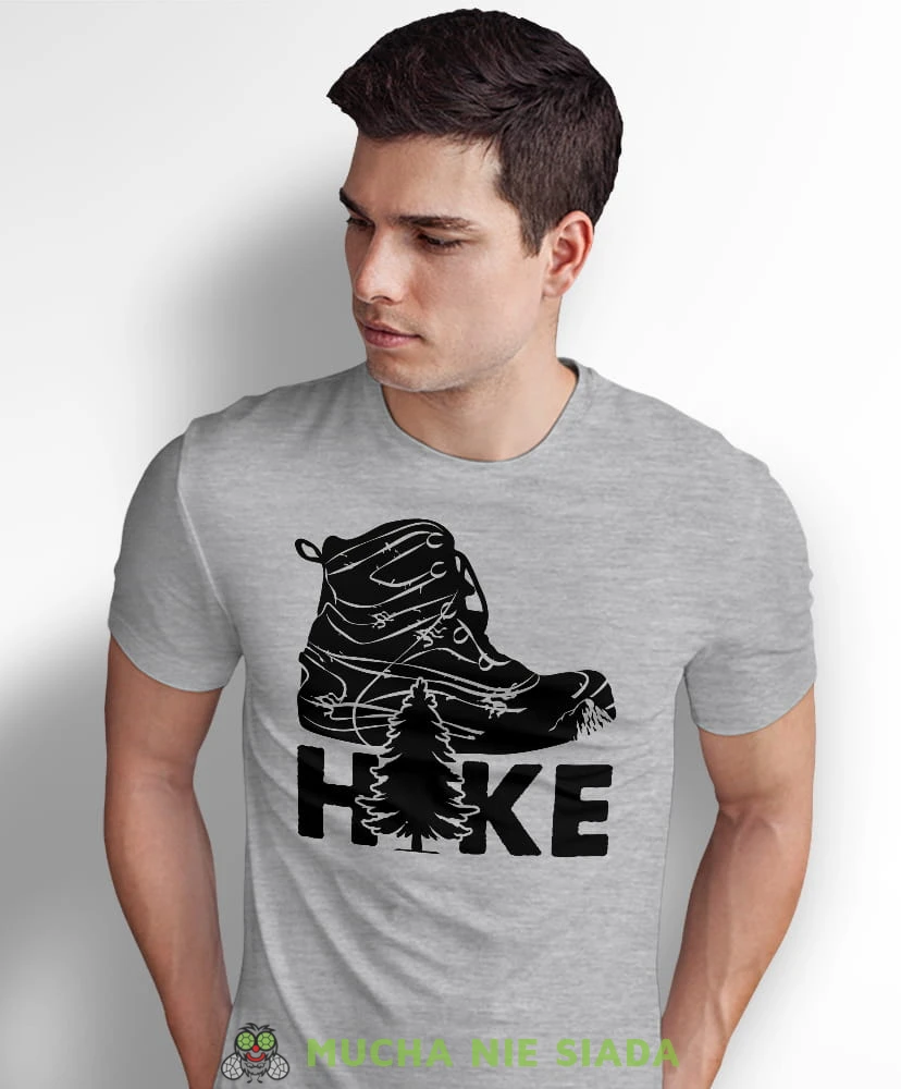 Męska koszulka z nadrukiem - Hike - But górski - Idealna za wypad w góry, szara koszulka z nadrukiem, wycieczka w góry, górska wyprawa, T-shirt do miłośników turystyki górskiej, mucha nie siada koszulki.jpg