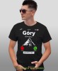 Męska koszulka z nadrukiem - Góry dzwonią muszę iść - Idealna za wypad w góry, czarna koszulka z nadrukiem, wycieczka w góry, górska wyprawa, T-shirt do miłośników turystyki górskiej, mucha nie siada koszulki.jpg