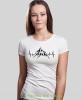 Damska koszulka z nadrukiem - Góry linia życia - Idealna za wypad w góry, biała koszulka z nadrukiem, wycieczka w góry, górska wyprawa, T-shirt dla miłośników turystyki górskiej, mucha nie siada koszulki.jpg