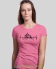 Damska koszulka z nadrukiem - Góry linia życia - Idealna za wypad w góry, różowa koszulka z nadrukiem, wycieczka w góry, górska wyprawa, T-shirt dla miłośników turystyki górskiej, mucha nie siada koszulki.jpg