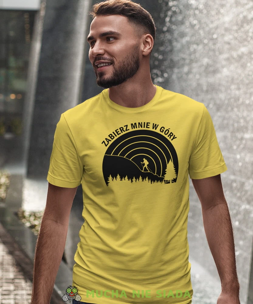 Męska koszulka z nadrukiem - Zabierz mnię w góry - Idealna na wypad w góry, żółta koszulka z nadrukiem, wycieczka w góry, górska wyprawa, T-shirt dla miłośników turystyki górskiej, mucha nie siada koszulki.jpg