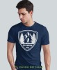 Męska koszulka z nadrukiem - Szwędam się - Idealna za wypad w góry, granatowa koszulka z nadrukiem, wycieczka w góry, górska wyprawa, T-shirt do miłośników turystyki górskiej, mucha nie siada koszulki.jpg
