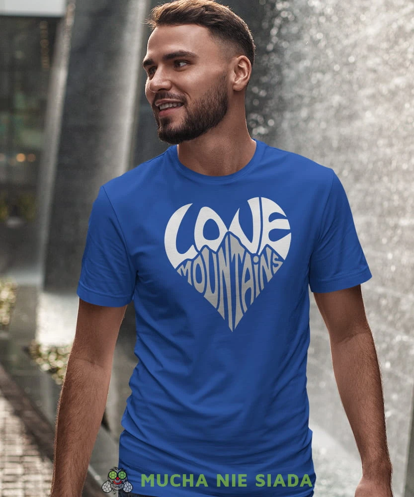 Męska koszulka z nadrukiem - Love mountains - Idealna za wypad w góry, niebieska koszulka z nadrukiem, wycieczka w góry, górska wyprawa, T-shirt do miłośników turystyki górskiej, mucha nie siada koszulki.jpg