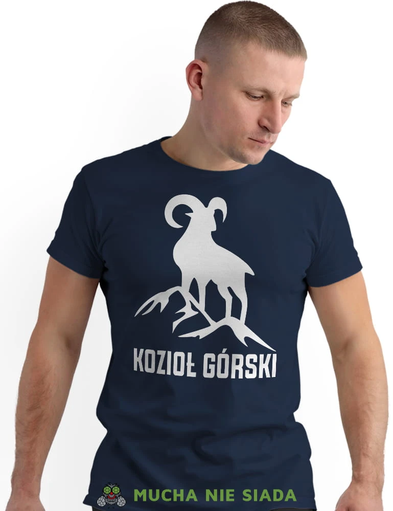 Męska koszulka z nadrukiem - Kozioł górski  - Idealna za wypad w góry, granatowa koszulka z nadrukiem, wycieczka w góry, górska wyprawa, T-shirt do miłośników turystyki górskiej, mucha nie siada koszulki.jpg