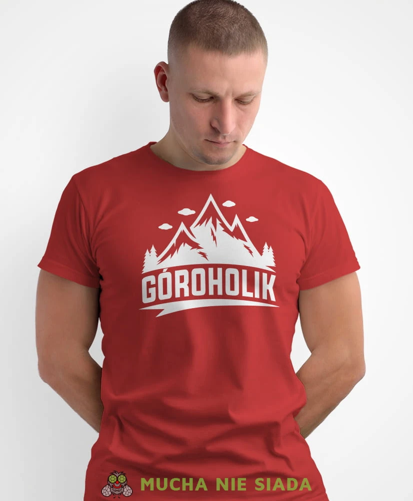 Męska koszulka z nadrukiem - Góroholik - Idealna na wypad w góry, czerwona koszulka z nadrukiem, wycieczka w góry, górska wyprawa, T-shirt dla miłośników turystyki górskiej, mucha nie siada koszulki.jpg