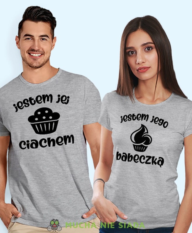 Jestem jego babeczką Jestem jej ciachem, szare koszulki dla par, dla męża, dla żony, dla chłopaka, dla dziewczyny, dla zakochanych, dla par, walentynki, fajne koszulki, t-shirty dla par, mucha nie siada, mns.jpg