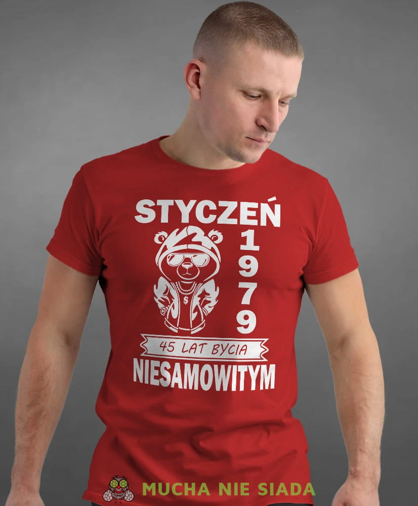 Miś Teddy 20 30 40 50 60 70 80 lat bycia niesamowitym, czerwona męska koszulka urodzinowa, na urodziny, na prezent, fajna koszulka, dla chłopaka, dla męża, mucha nie siada, mns.jpg