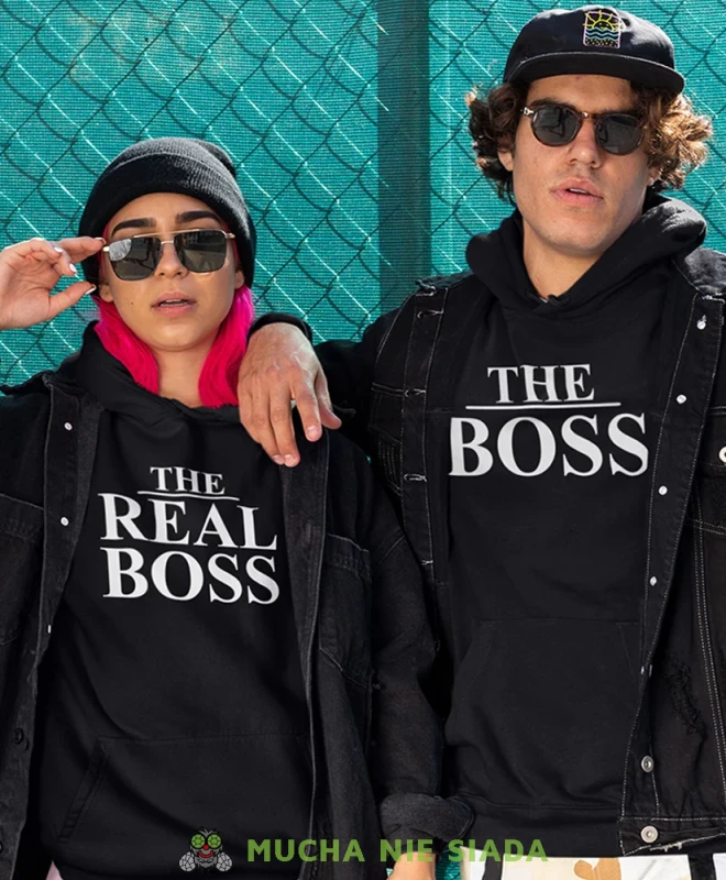 The boss The real Boss, czarne bluzy z kapturem dla par, bluzy dla zakochanych, dla par, bluzy z kapturem na walentynki, fajne bluzy z kapturem, bluzy dla par, bluzy z kapturem dla par mucha nie siada, mns.webp