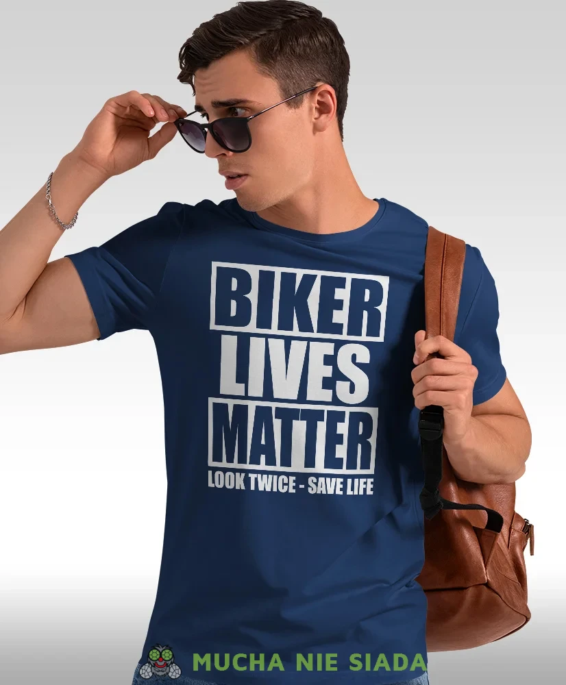 Biker lives matter look twice save life, granatowa męska koszulka, koszulka dla motocyklisty, koszulki na motocykl, koszulka na motocykl, męska koszulka na motocykl na prezent dla miłośnika motocykli.webp