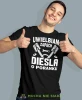 Uwielbiam zapach diesla o poranku, czarna męska koszulka, prezent dla mechanika, koszulka z nadrukiem dla mechanika, koszulka dla mechanika, koszulki dla mechanika, mucha niesiada, mns.webp
