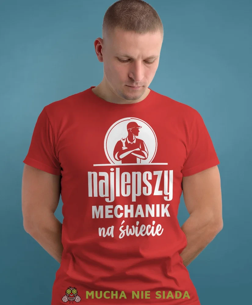 Najlepszy mechanik na świecie, czerwona męska koszulka, prezent dla mechanika, koszulka z nadrukiem dla mechanika, koszulka dla mechanika, koszulki dla mechanika, mucha niesiada, mns.webp