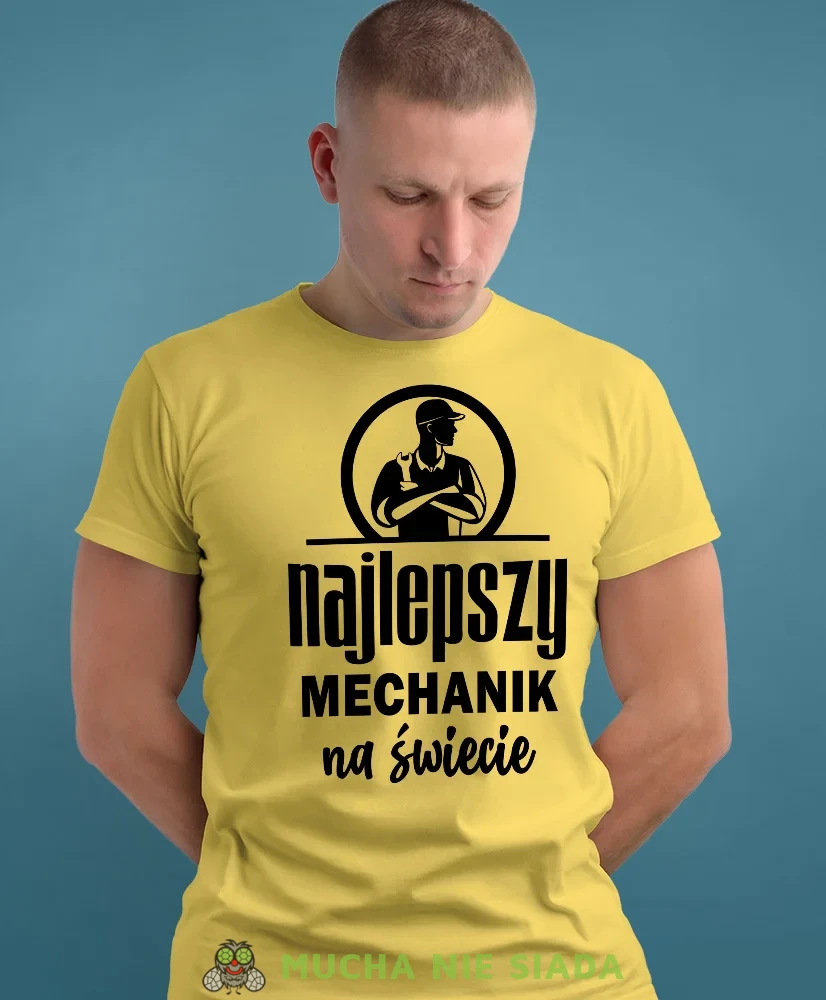 Najlepszy mechanik na świecie, żółta męska koszulka, prezent dla mechanika, koszulka z nadrukiem dla mechanika, koszulka dla mechanika, koszulki dla mechanika, mucha niesiada, mns.webp