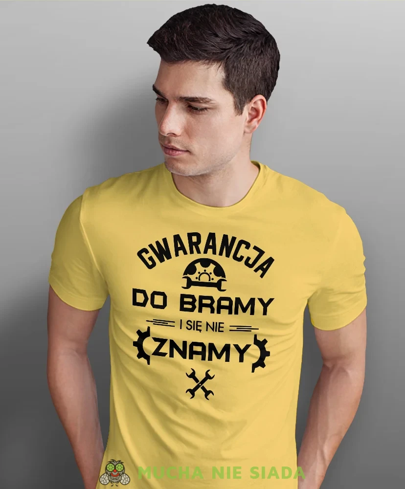 Gwarancja do bramy i się nie znamy, żółta męska koszulka, prezent dla mechanika, koszulka z nadrukiem dla mechanika, koszulka dla mechanika, koszulki dla mechanika, mucha niesiada, mns.webp
