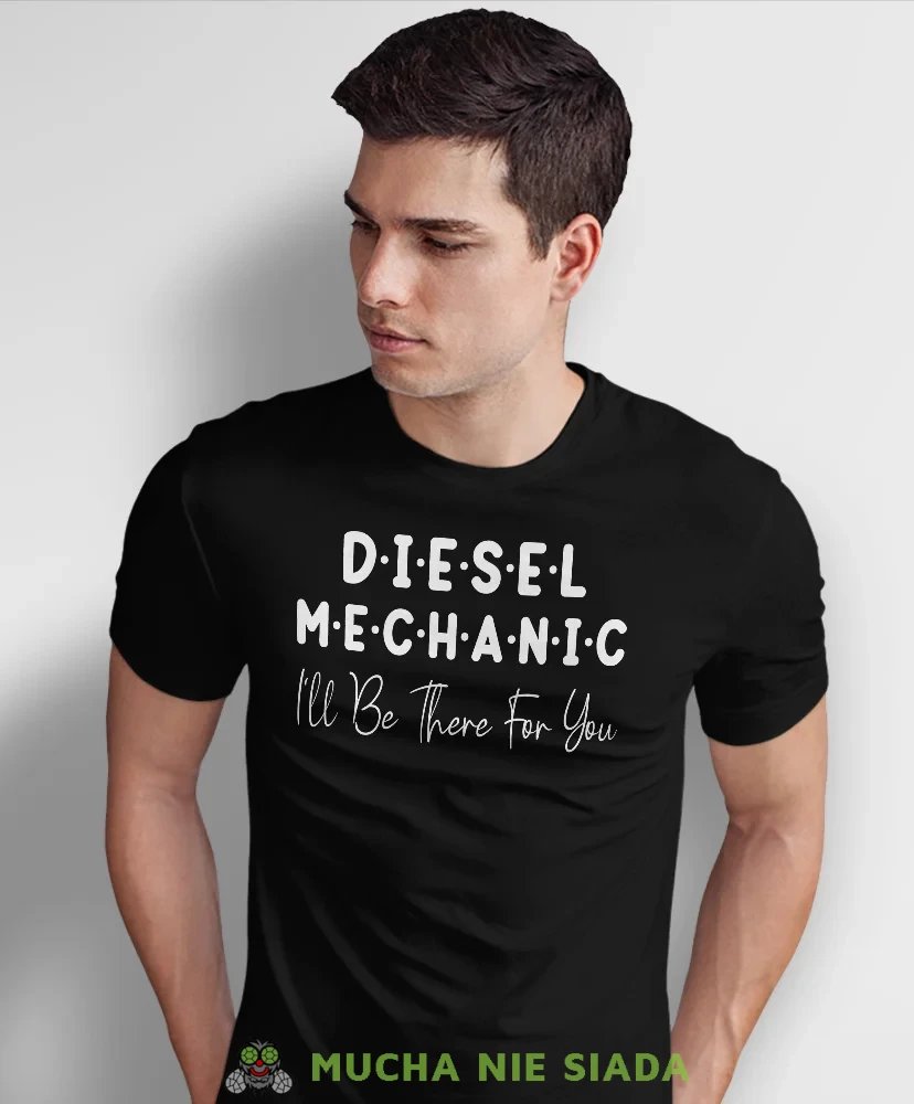 Diesel mechanic, czarna męska koszulka, prezent dla mechanika, koszulka z nadrukiem dla mechanika, koszulka dla mechanika, koszulki dla mechanika, mucha niesiada, mns.webp