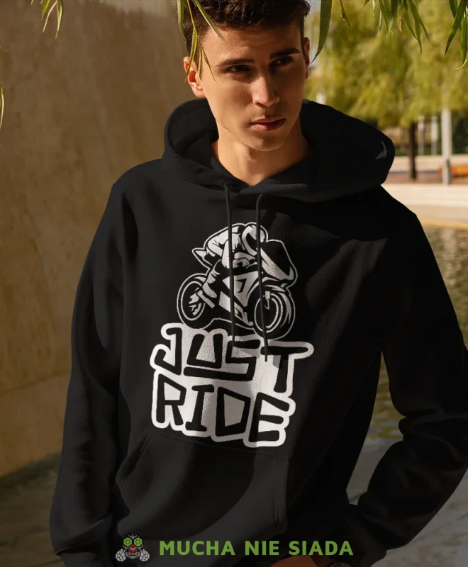 Just ride, czarna bluza z kapturem, bluza dla motocyklisty, bluzy na motocykl, bluza z kapturem na motocykl, męska bluza na motocykl, dla miłośnika motocykli.webp