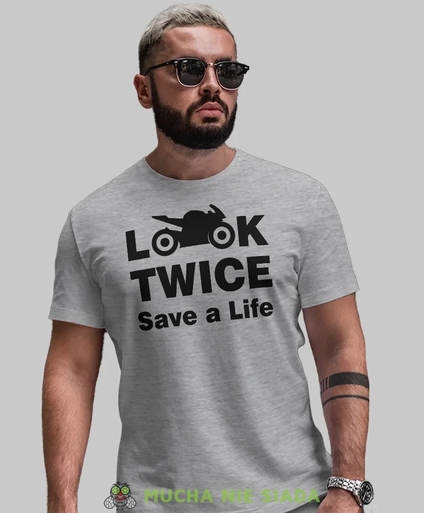 Look twice save a life, szara męska koszulka, koszulka dla motocyklisty, koszulki na motocykl, koszulka na motocykl, męska koszulka na motocykl na prezent dla miłośnik.webp