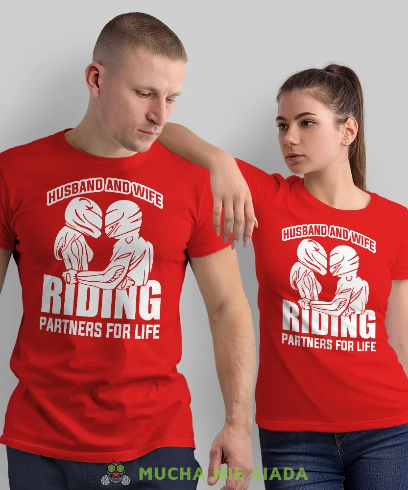 Husband and wife Riding partners for life, czerwone koszulki dla par, dla motocyklistów, na motocykl, dla motocyklisty, dla motocyklistki, koszulkimotocyklowe, dla par, mucha nie siada, mns.webp