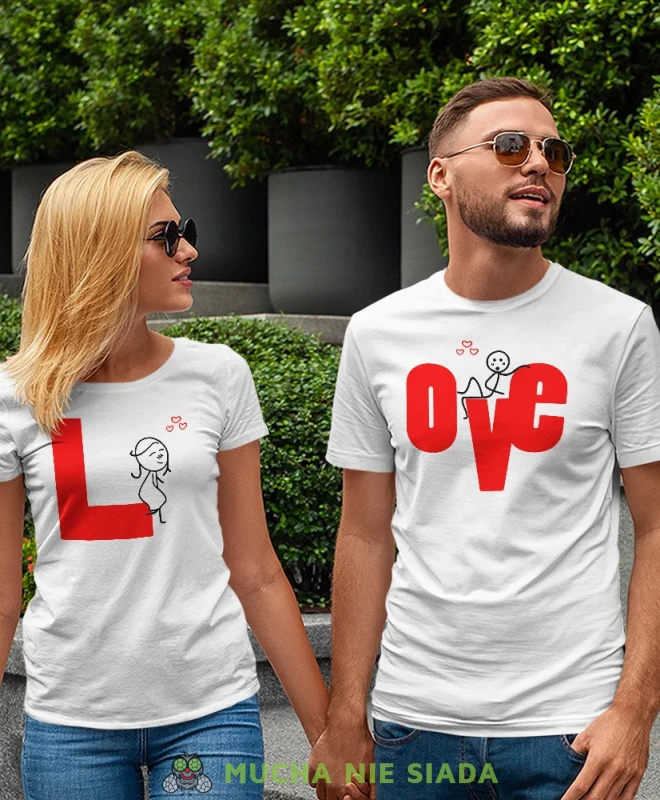 Love ludki, białe koszulki dla par, dla męża, dla żony, dla chłopaka, dla dziewczyny, dla zakochanych, dla par, walentynki, fajne koszulki, t-shirty dla par, mucha nie siada, mns.webp