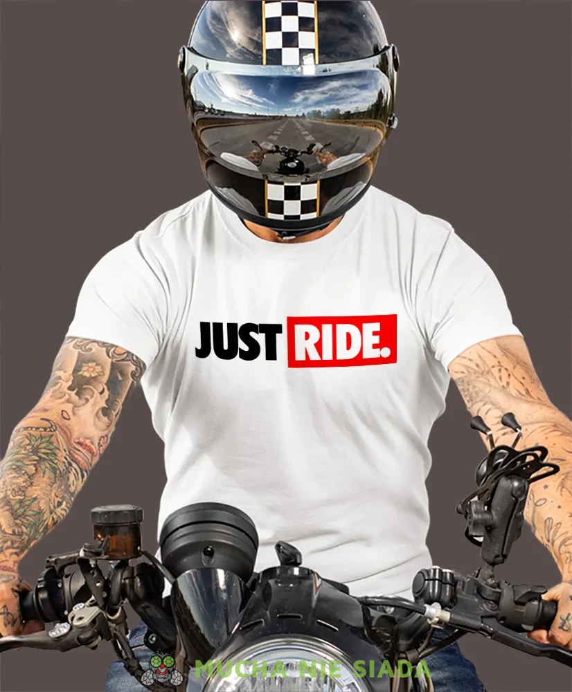 Just Ride małe logo, biała męska koszulka, koszulka dla motocyklisty, koszulki na motocykl, koszulka na motocykl, męska koszulka na motocykl na prezent dla miłośnika m.webp