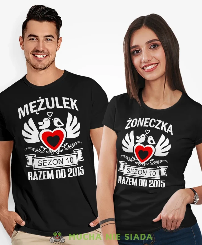 Żoneczka Mężulek razen od, czarne koszulki dla par, dla męża, dla żony, żonka, mężuś, dla zakochanych, dla par, walentynki, fajne koszulki, t-shirty dla par, mucha nie siada, mns.webp