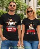 Czarne koszulki dla par Ona powiedziała zrób jak chcesz I to był jego ostatni błąd, humorystyczne koszulki małżeńskie, śmieszny prezent dla pary.