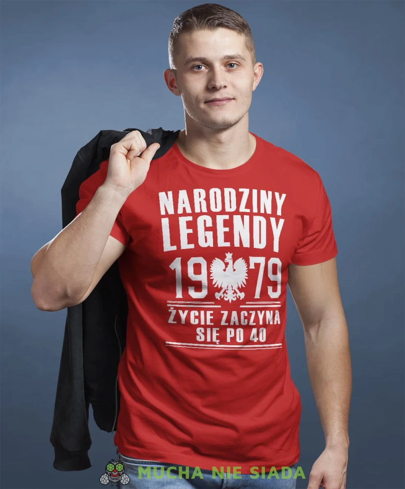 Narodziny legendy życie zaczyna się po 20, 30, 40, 50, 60, 70 ... Koszulka urodzinowa czerwona