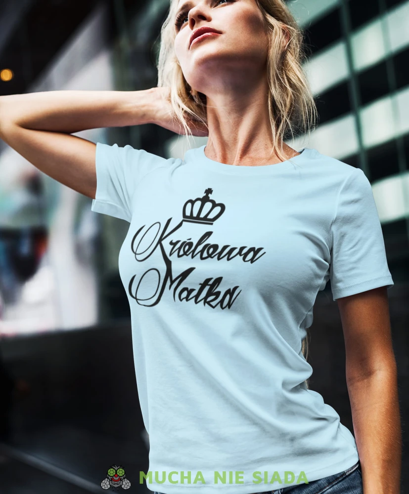 królowa matka jasno jasno niebieska koszulka.jpg
