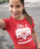 i'm a mom what's your superpower czerwona koszulka.jpg