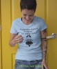 najpiękniejsza mama w całej wsi jasnoniebieska koszulka dla mamy.jpg