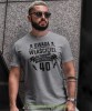 uwaga właściciel tej koszulki przekroczył... szara męska koszulka urodzinowa z nadrukiem na urodziny.jpg