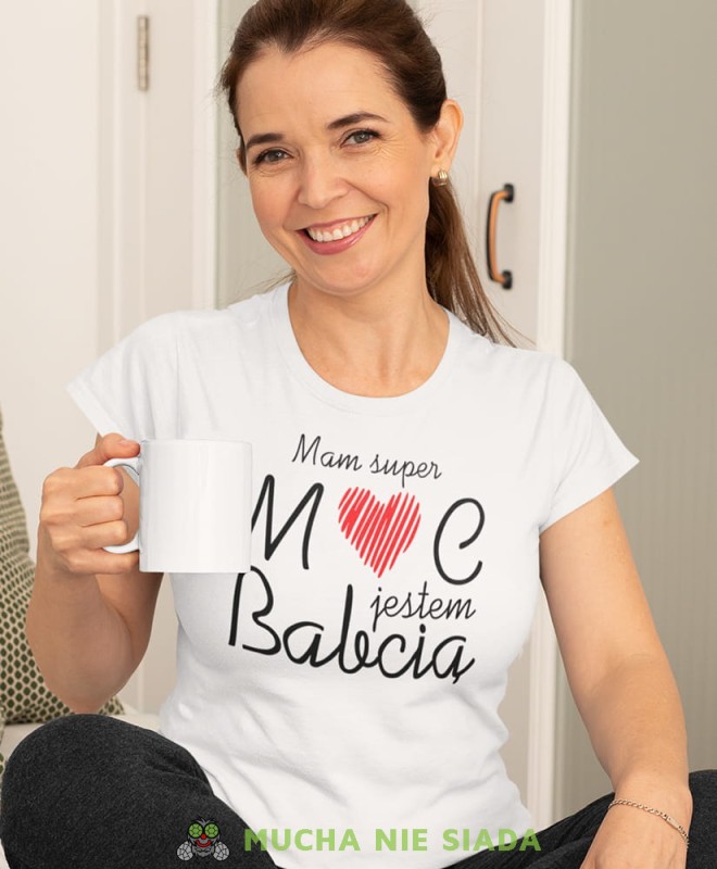 mam super moc jestem babcią biała damska koszulka dla babci z nadrukiem babcia.jpg