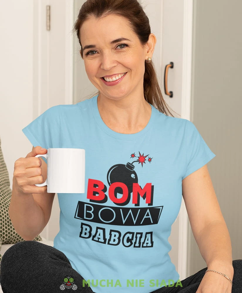 bombowa babcia jasnoniebieska damska koszulka dla babci z nadrukiem babcia.jpg