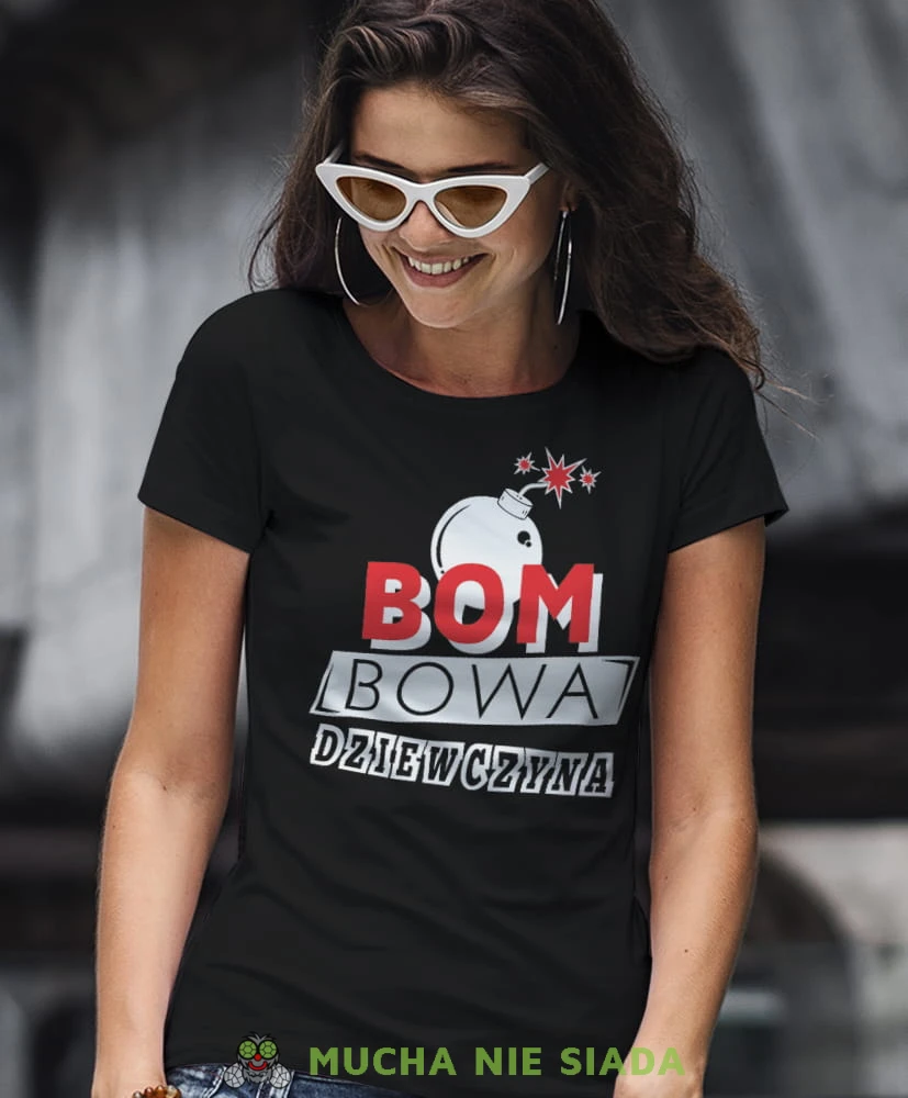 bombowa dziewczyna czarna koszulka damska z nadrukiem dla dziewczyny na prezent urodziny.jpg