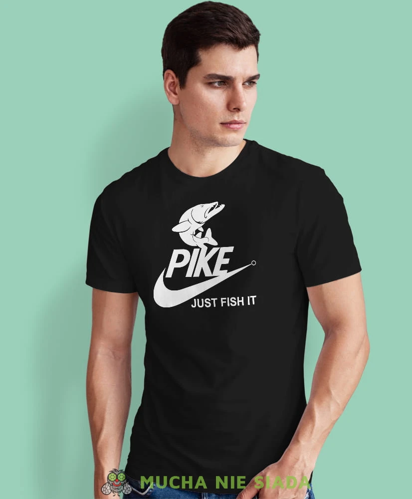 pike just fish it, czarna męska koszulka z nadrukiem, na co dzień, na prezent, fajna koszulka, dla chłopaka.jpg
