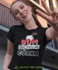bombowa córka czarna damska koszulka dla córki z nadrukiem na prezent na urodziny.jpg