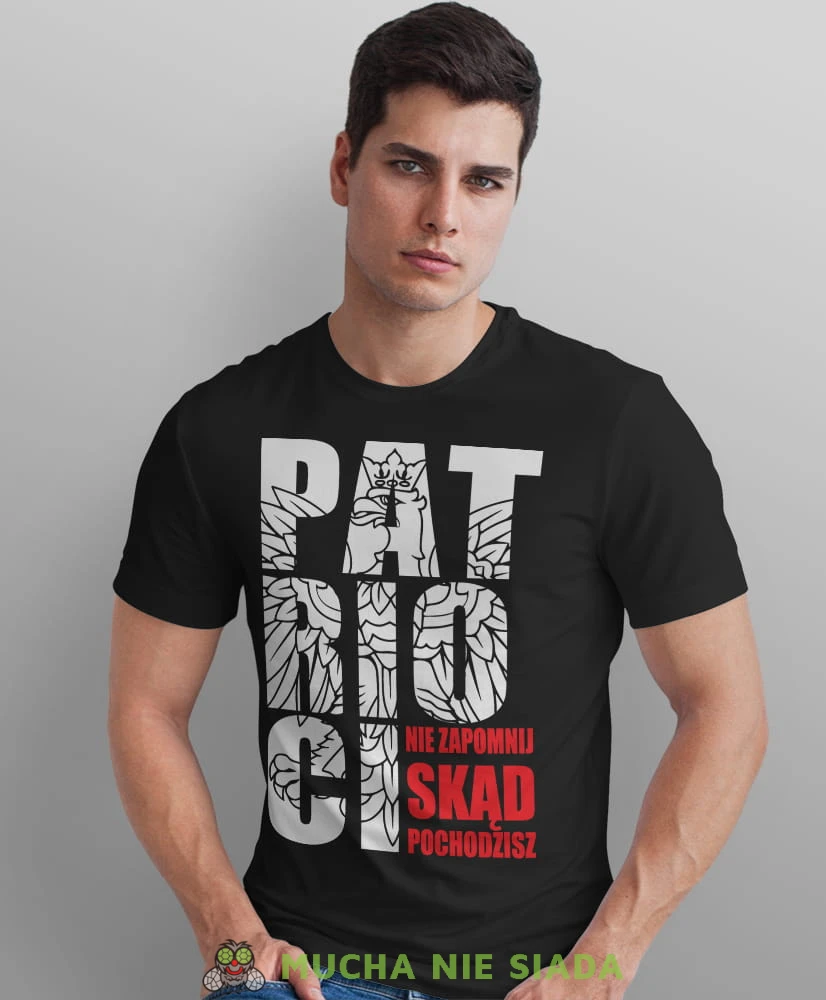 patrioci nie zapomnij skąd pochodzisz, czarna męska koszulka z nadrukiem, koszulka patriotyczna, koszulki z grafiką patriotyczną, dla mężczyzny, dla chłopaka na prezent.jpg