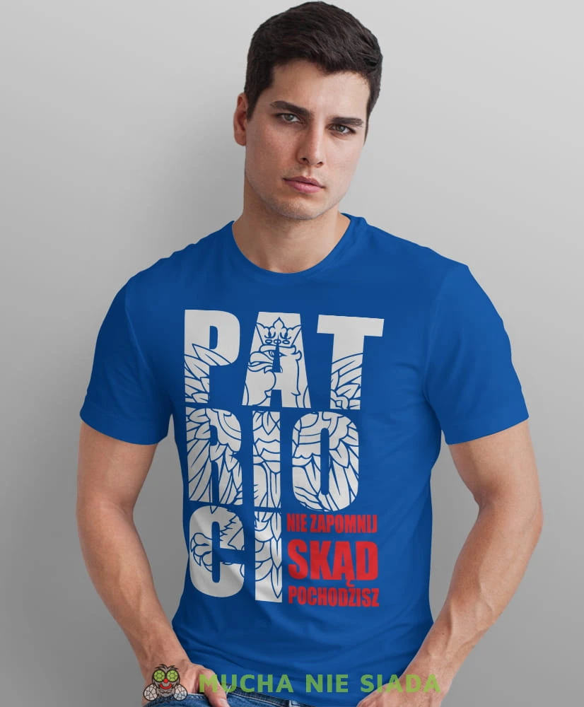patrioci nie zapomnij skąd pochodzisz, niebieska męska koszulka z nadrukiem, koszulka patriotyczna, koszulki z grafiką patriotyczną, dla mężczyzny, dla chłopaka na prezent.jpg