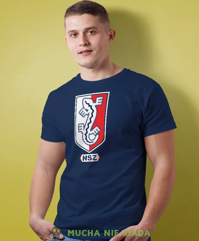 NSZ biało czerwona granatowa męska koszulka z nadrukiem, koszulka patriotyczna, koszulki z grafiką patriotyczną, dla mężczyzny, dla chłopaka na prezent, koszulka Polska, koszulki Polska.jpg