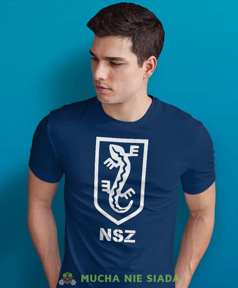 NSZ, Narodowe Siły Zbrojne, granatowa męska koszulka z nadrukiem, koszulka patriotyczna, koszulki z grafiką patriotyczną, dla mężczyzny, dla chłopaka na prezent, koszulka Polska, koszulki Polska.jpg
