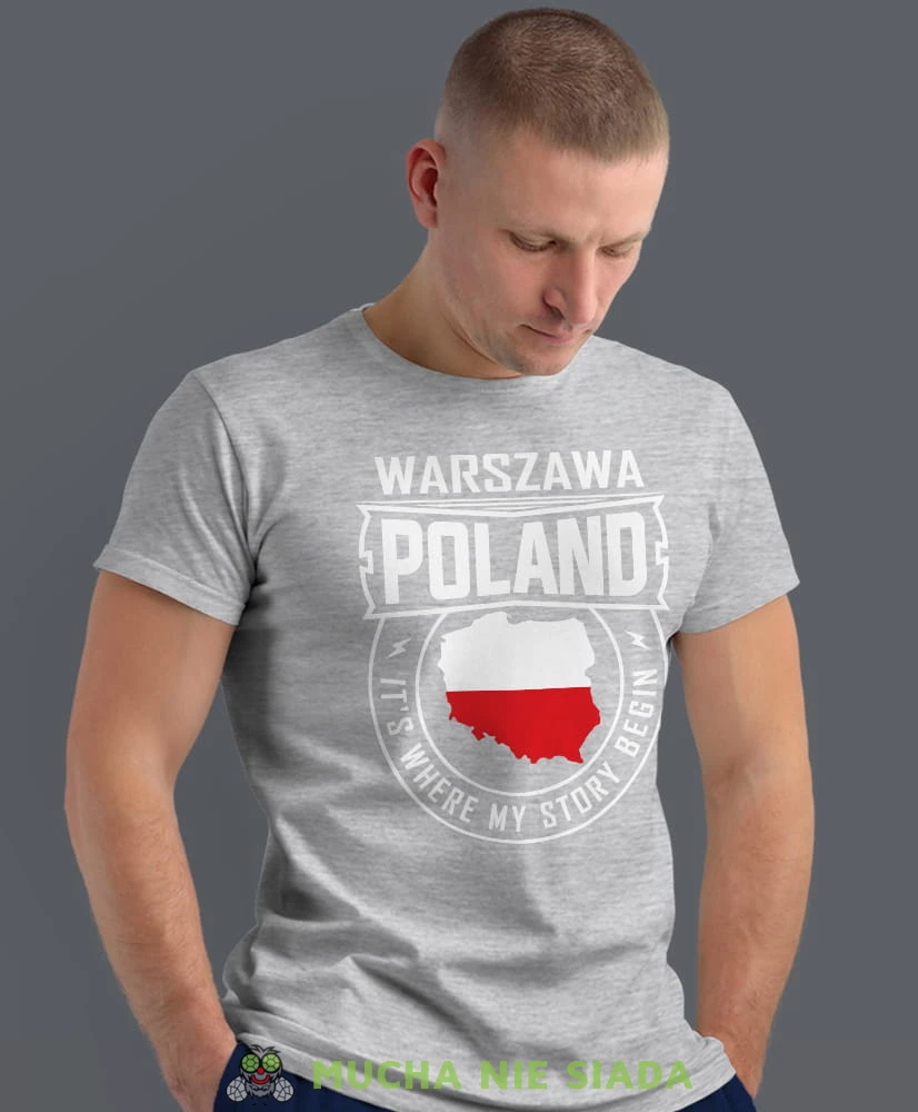 Poland it's where my story begin, szara męska koszulka z nadrukiem, koszulka patriotyczna, koszulki z grafiką patriotyczną, dla mężczyzny, dla chłopaka na prezent, koszulka Polska, koszulki Polska.jpg