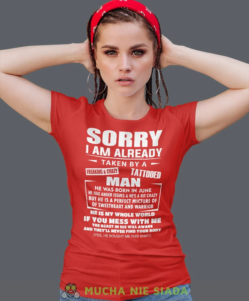 sorry i am already by a crazy man czerwona damska koszulka dla żony z nadrukiem na prezent na urodziny.jpg