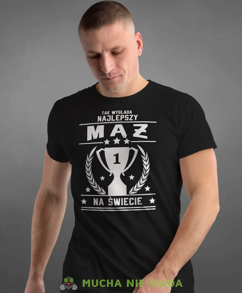 tak wygląda najlepszy mąż nr1 na świecie, czarna męska koszulka z nadrukiem dla męża, na co dzień, na prezent, fajna koszulka.jpg