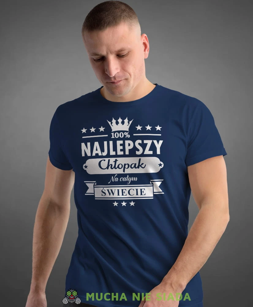 najlepszy chłopak na całym świecie, granatowa męska koszulka dla chłopaka, koszulka z nadrukiem, na prezent, na urodziny.jpg