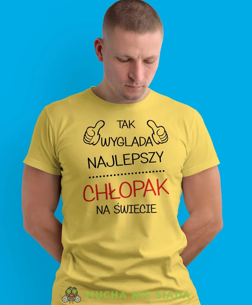 tak wygląda najlepszy chłopak na świecie, żółta męska koszulka dla chłopaka, koszulka z nadrukiem, na prezent, na urodziny.jpg