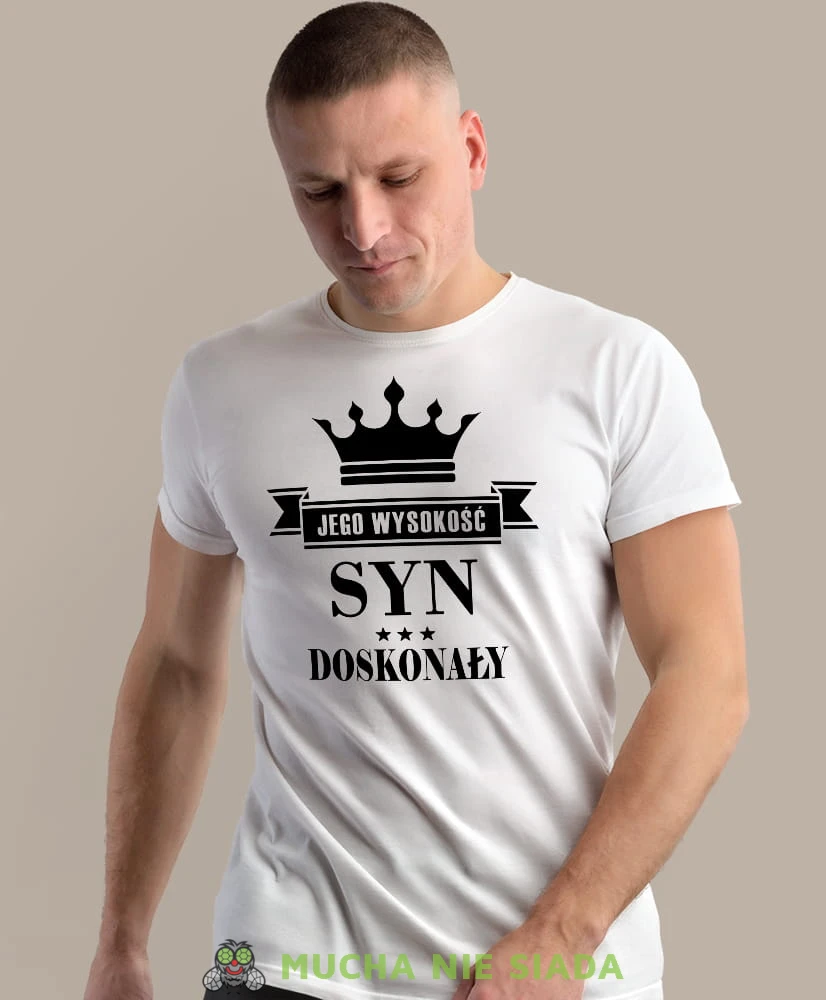 jego wysokość syn doskonały, biała męska koszulka dla syna, koszulka z nadrukiem, na prezent, na urodziny.jpg