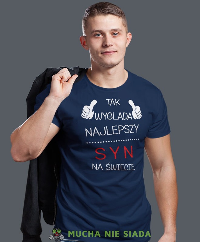 tak wygląda najlepszy syn na świecie, granatowa męska koszulka dla syna, koszulka z nadrukiem, na prezent, na urodziny.jpg